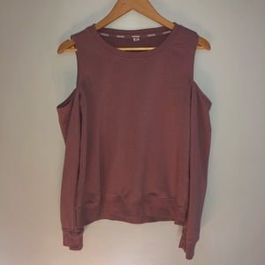 Sweatshirt with cut out shoulder